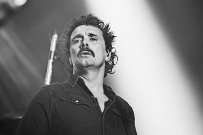 K's Choice @ Blues Peer, picture 11, photographed by Leen Verlinden - FrontView Magazine