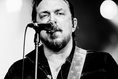 JD McPherson @ Blues Peer, picture 2, photographed by Leen Verlinden - FrontView Magazine