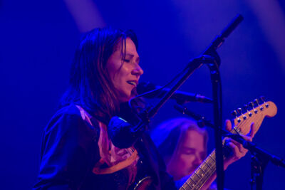Kim Deal @ De Roma, picture 1, photographed by Bart Janssens - FrontView Magazine
