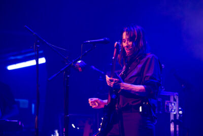 Kim Deal @ De Roma, picture 9, photographed by Bart Janssens - FrontView Magazine