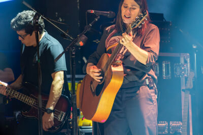 Kim Deal @ De Roma, picture 23, photographed by Bart Janssens - FrontView Magazine