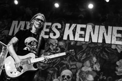Myles Kennedy @ Effenaar, picture 14, photographed by Dorien Goetschalckx - FrontView Magazine