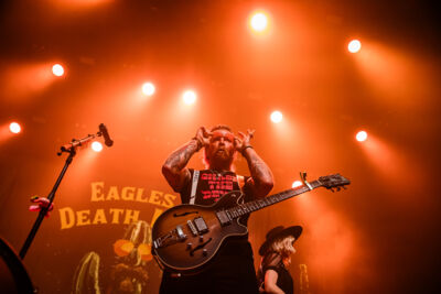 Eagles Of Death Metal @ 013, picture 1, photographed by Jürgen Bruynooghe - FrontView Magazine
