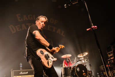 Eagles Of Death Metal @ 013, picture 20, photographed by Jürgen Bruynooghe - FrontView Magazine