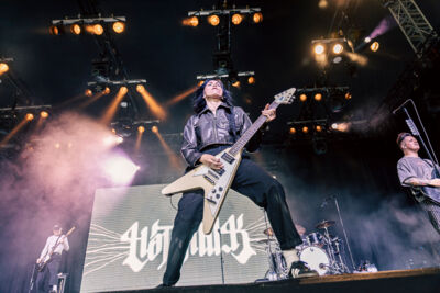 Hot Milk @ Jera On Air, picture 2, photographed by Peter Smet - FrontView Magazine