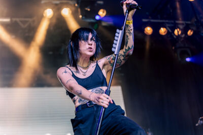 Hot Milk @ Jera On Air, picture 14, photographed by Peter Smet - FrontView Magazine