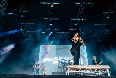 Kim Dracula @ Jera On Air, picture 1, photographed by Peter Smet - FrontView Magazine