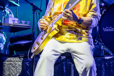 Santana @ Sportpaleis, picture 5, photographed by Marc Verdonck - FrontView Magazine