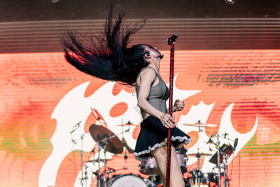 Poppy @ Jera On Air, picture 5, photographed by Peter Smet - FrontView Magazine