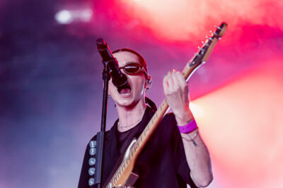 PVRIS @ Jera On Air, picture 4, photographed by Peter Smet - FrontView Magazine
