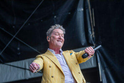 Bart Kaëll @ Adriaen Brouwer Bierfeesten, picture 18, photographed by Edwin Houdevelt - FrontView Magazine