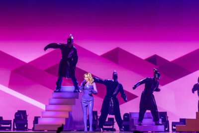 Kylie Minogue Tension Tour 2025 @ Sportpaleis, foto 11, foto's door dirk janssens - FrontView Magazine