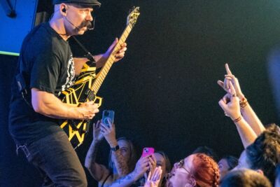 Zebrahead @ Club AFF, picture 18, photographed by Anoek Houben - FrontView Magazine