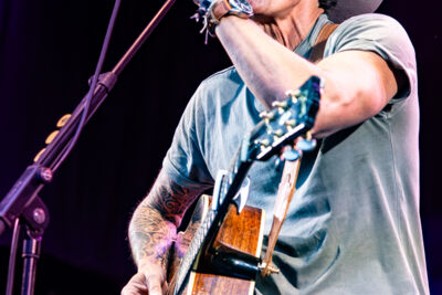 Sam Bettens @ Gent Jazz, picture 12, photographed by Dorien Goetschalckx - FrontView Magazine