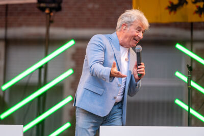 Garry Hagger @ Vlaanderen zingt Stabroek, picture 19, photographed by Dimitri Vanlommel - FrontView Magazine