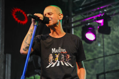 Sam Gooris @ Vlaanderen Zingt Deurne, picture 3, photographed by Peter Minnebo - FrontView Magazine