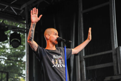 Sam Gooris @ Vlaanderen Zingt Deurne, picture 7, photographed by Peter Minnebo - FrontView Magazine