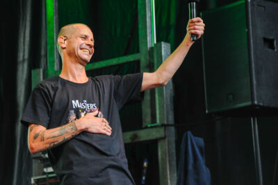 Sam Gooris @ Vlaanderen Zingt Deurne, picture 8, photographed by Peter Minnebo - FrontView Magazine