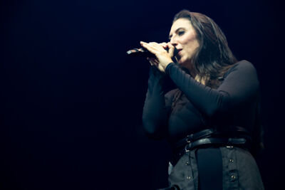 Unleash The Archer @ Pirate Metal Party, picture 4, photographed by Dorien Goetschalckx - FrontView Magazine