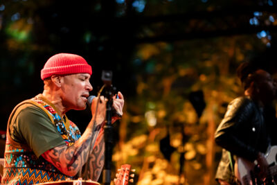 Ben Harper en The Innocent Criminals @ OLT Rivierenhof, picture 26, photographed by Leen Verlinden - FrontView Magazine