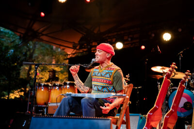 Ben Harper en The Innocent Criminals @ OLT Rivierenhof, picture 38, photographed by Leen Verlinden - FrontView Magazine