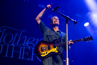 Mother Mother @ 013, picture 13, photographed by Dorien Goetschalckx - FrontView Magazine