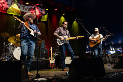 PJ Taylor Band @ Sjock, picture 2, photographed by David Johnson - FrontView Magazine