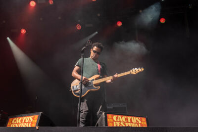 Warmduscher @ Cactusfestival, picture 7, photographed by Bart Janssens - FrontView Magazine