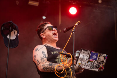 Warmduscher @ Cactusfestival, picture 10, photographed by Bart Janssens - FrontView Magazine