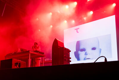 2manydjs @ Cactusfestival, picture 4, photographed by Bart Janssens - FrontView Magazine