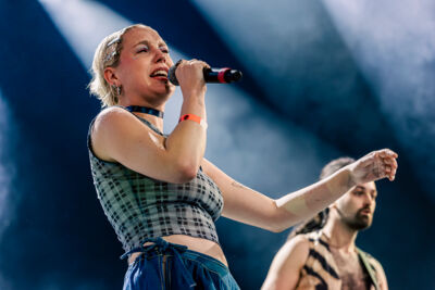 Kaat Van Stralen @ Rock Zottegem, picture 2, photographed by Peter Smet - FrontView Magazine