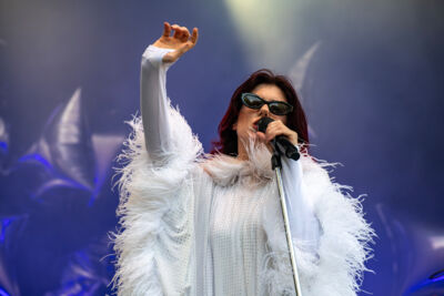 Sylvie Kreusch @ Cactusfestival, picture 7, photographed by Bart Janssens - FrontView Magazine