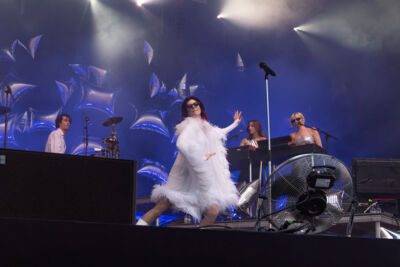 Sylvie Kreusch @ Cactusfestival, picture 10, photographed by Bart Janssens - FrontView Magazine