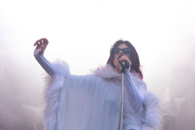 Sylvie Kreusch @ Cactusfestival, picture 13, photographed by Bart Janssens - FrontView Magazine