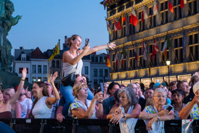 Willy Sommers @ Vlaanderen Feest - Antwerpen, picture 10, photographed by Dimitri Vanlommel - FrontView Magazine