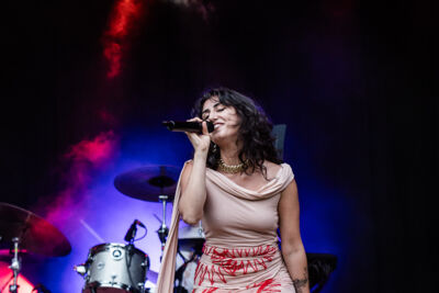 Naaz @ Gent Jazz, picture 20, photographed by Jürgen Bruynooghe - FrontView Magazine