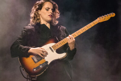 Anna Calvi @ Gent Jazz, foto 11, foto's door Jürgen Bruynooghe - FrontView Magazine