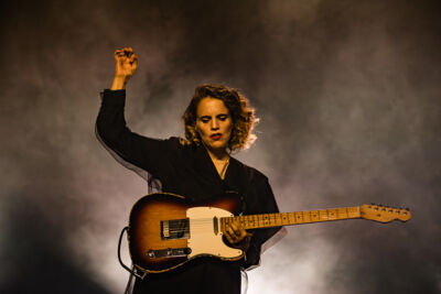 Anna Calvi @ Gent Jazz, foto 16, foto's door Jürgen Bruynooghe - FrontView Magazine