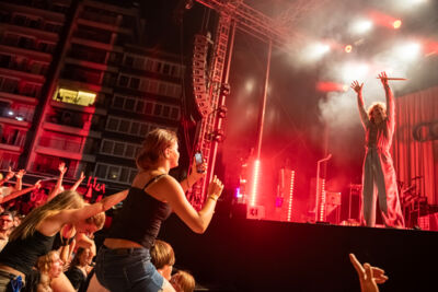 Compact Disk Dummies @ Kneistival, picture 18, photographed by Bart Janssens - FrontView Magazine
