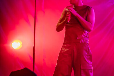 Red Sebastian @ Beleuvenissen, picture 1, photographed by Jürgen Bruynooghe - FrontView Magazine