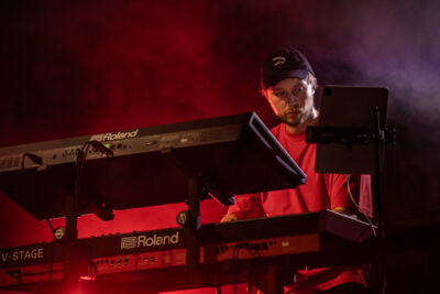 Red Sebastian @ Beleuvenissen, picture 12, photographed by Jürgen Bruynooghe - FrontView Magazine