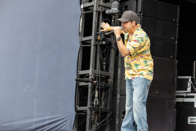 Gavin Degraw @ Beach Festival Nieuwpoort 2025, picture 2, photographed by Marc Verdonck - FrontView Magazine
