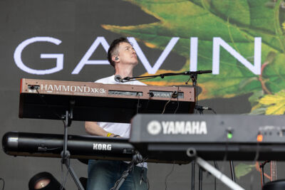 Gavin Degraw @ Beach Festival Nieuwpoort 2025, picture 3, photographed by Marc Verdonck - FrontView Magazine
