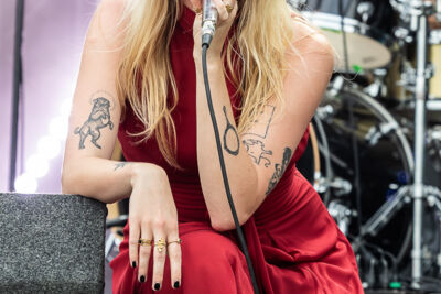 Jen @ Beach Festival Nieuwpoort 2025, picture 6, photographed by Marc Verdonck - FrontView Magazine