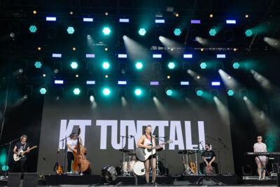 KT Tunstall @ Beach Festival Nieuwpoort 2025, picture 12, photographed by Marc Verdonck - FrontView Magazine