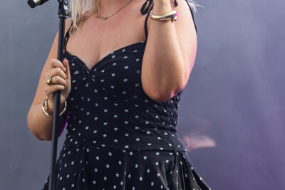 Maxine @ Beach Festival Nieuwpoort 2025, picture 1, photographed by Marc Verdonck - FrontView Magazine