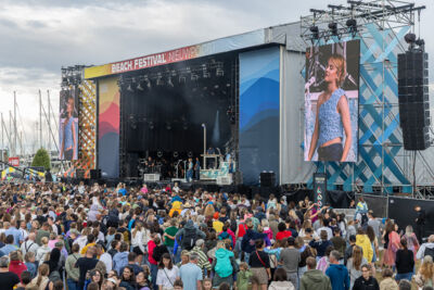 Pommelien Thijs @ Beach Festival Nieuwpoort 2025, picture 45, photographed by Marc Verdonck - FrontView Magazine