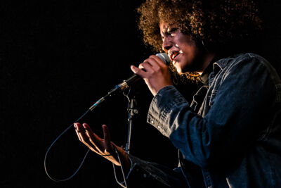 Adja @ Beleuvenissen, picture 12, photographed by Jürgen Bruynooghe - FrontView Magazine