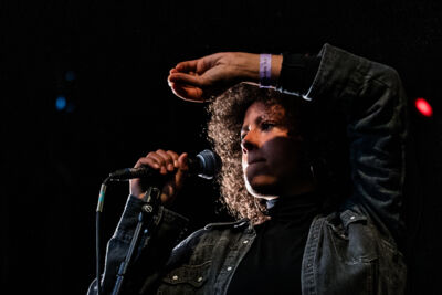 Adja @ Beleuvenissen, picture 19, photographed by Jürgen Bruynooghe - FrontView Magazine
