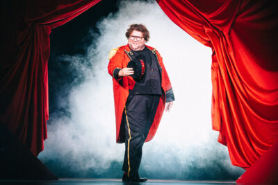 Circus Camille @ Klein Strand Oostende, picture 1, photographed by Sylvie De Meyer - FrontView Magazine